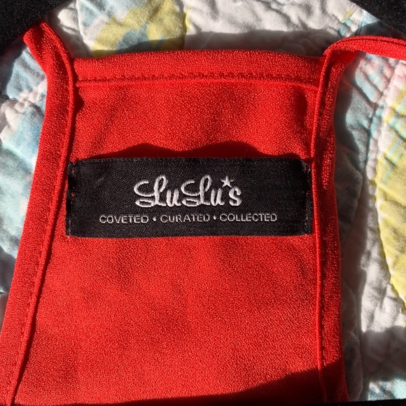 NWOT Lulu’s Coral Red Romper - Picture 5 of 6